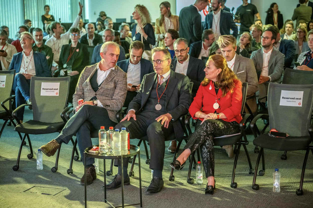 Bart De Wever bezoekt R&D Coca Cola