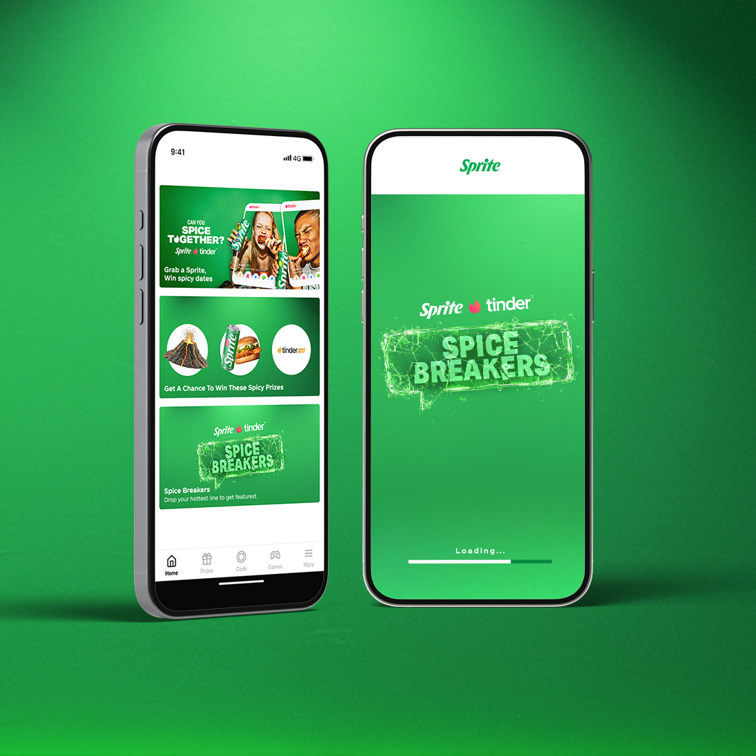 Twee smartphones tegen een groene achtergrond met het Sprite x Tinder “Spice Breakers”-scherm en de hele actie zichtbaar in de app.